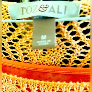 Roz & Ali Elaborate Embroidered sweater, Size Medium